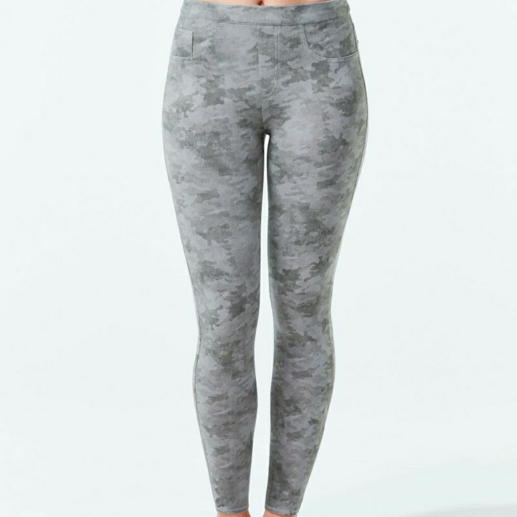Spanx Jean-Ish Ankle Leggings .Size L/G .